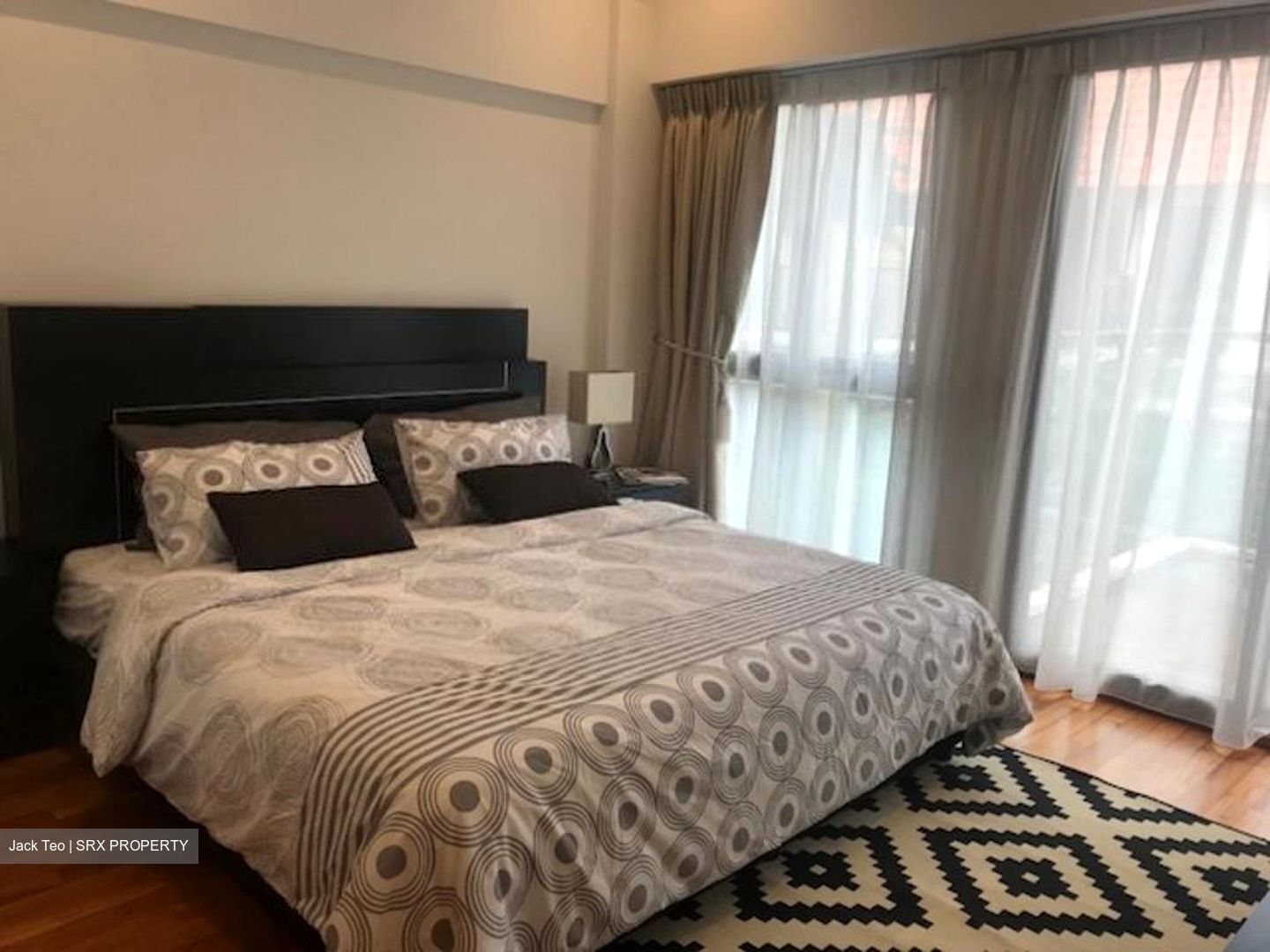 Holland Link (D10), Terrace #412524741